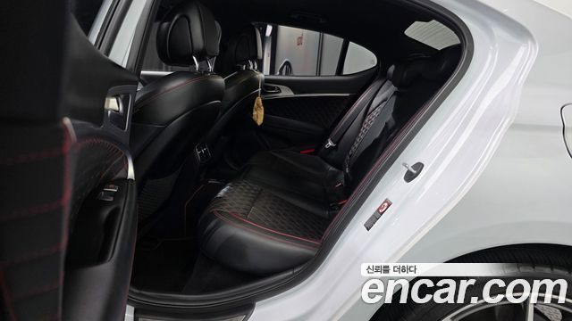 Genesis G70 3.3T Sport Supreme 2018 — фото 12