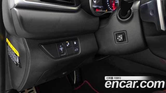 Genesis G70 3.3T Sport Supreme 2018 — фото 20
