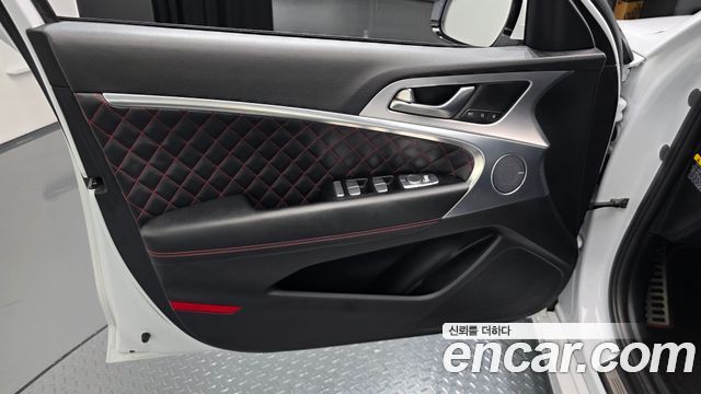 Genesis G70 3.3T Sport Supreme 2018 — фото 24