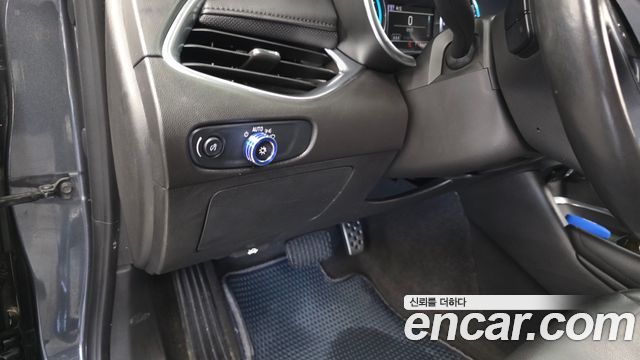 Chevrolet Malibu 2.0 Turbo LTZ Premium 2017 — фото 22