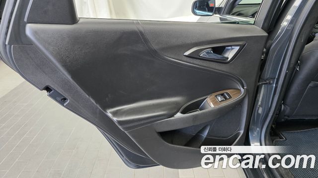 Chevrolet Malibu 2.0 Turbo LTZ Premium 2017 — фото 31