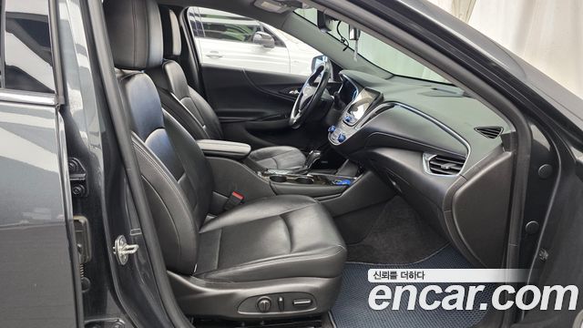 Chevrolet Malibu 2.0 Turbo LTZ Premium 2017 — фото 32