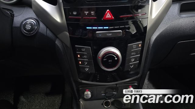 KG Mobility (SsangYong) Tivoli VX 2WD 2016 — фото 17