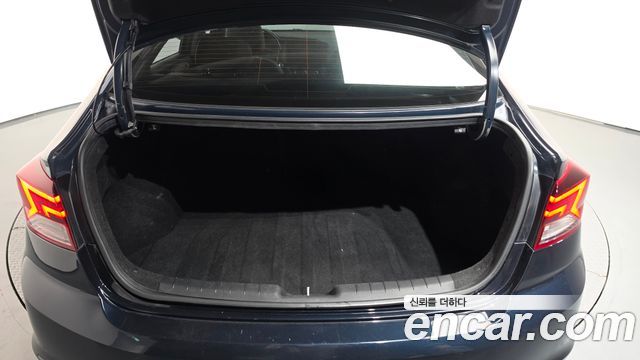 Hyundai Avante (AD) 1.6 Premium 2020 — фото 16