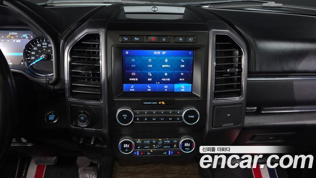 Ford Expedition Platinum 4WD 7Seater 2021 — фото 17