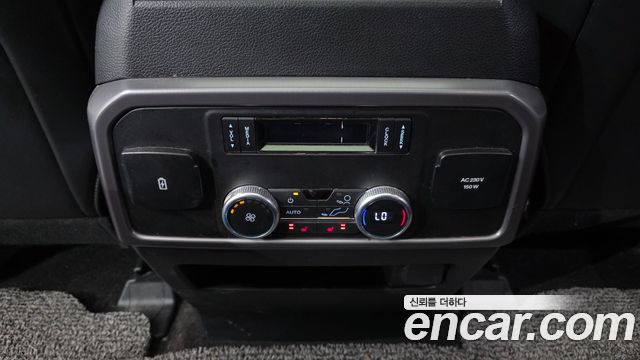 Ford Expedition Platinum 4WD 7Seater 2021 — фото 43