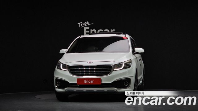 Kia Carnival 9-seater Luxury 2015 — фото 3