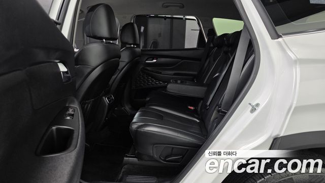 Hyundai Santa Fe Gasoline 2.5T 2WD Prestige 2022 — фото 11