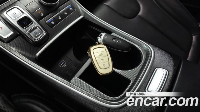 Hyundai Santa Fe Gasoline 2.5T 2WD Prestige 2022 — фото 18