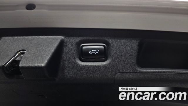 Hyundai Santa Fe Gasoline 2.5T 2WD Prestige 2022 — фото 33