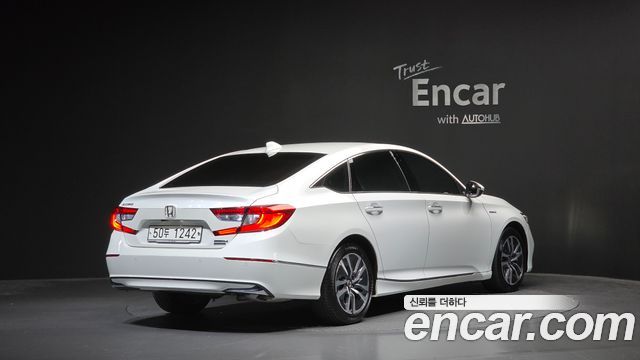 Honda Accord (X) 2.0 Hybrid Touring 2019 — фото 2