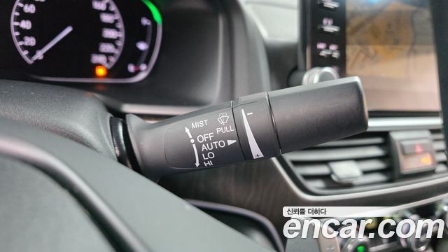 Honda Accord (X) 2.0 Hybrid Touring 2019 — фото 19