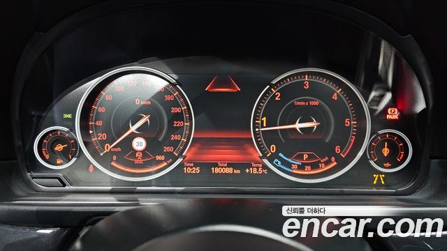 BMW 5 Series (F10) 520d xDrive M Aero Dynamic 2016 — фото 8