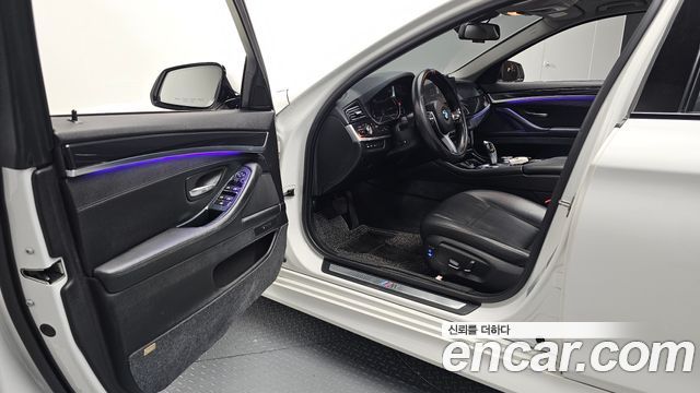 BMW 5 Series (F10) 520d xDrive M Aero Dynamic 2016 — фото 10