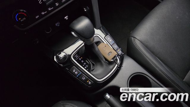Kia Seltos Gasoline 1.6 Turbo 2WD Prestige 2022 — фото 9