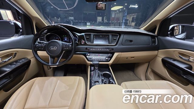 Kia Carnival 7-Seater Limousine President 2020 — фото 7