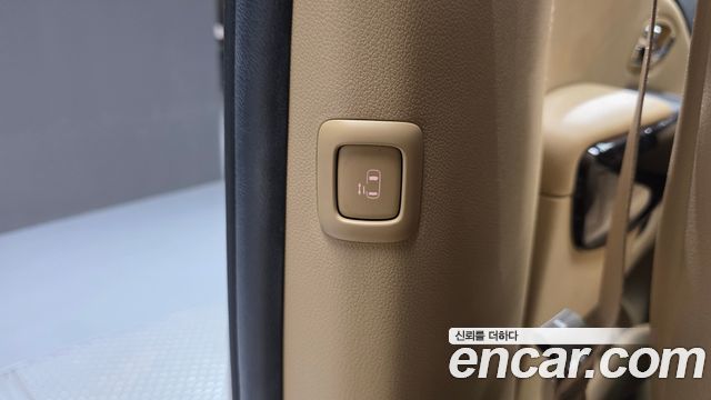 Kia Carnival 7-Seater Limousine President 2020 — фото 17