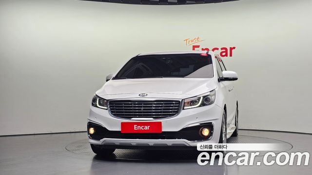 Kia Carnival 7-seater Limousine VIP 2018 — фото 3