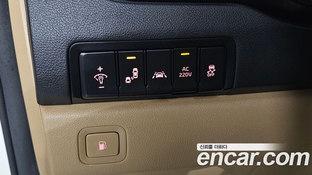 Kia Carnival 7-seater Limousine VIP 2018 — фото 13