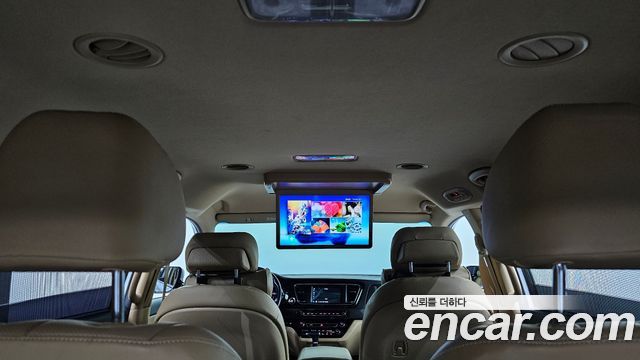 Kia Carnival 7-seater Limousine VIP 2018 — фото 20