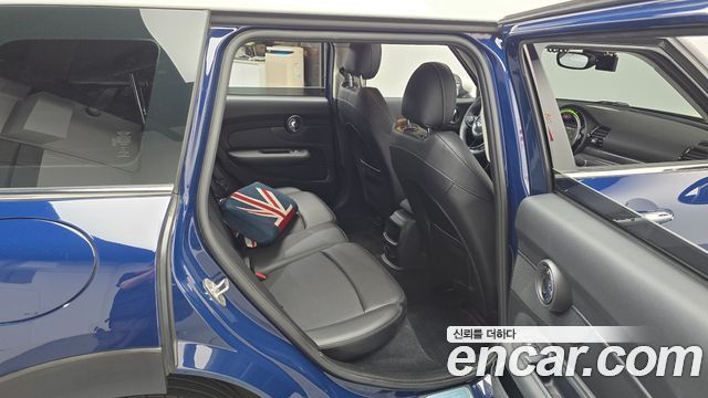 MINI Cooper D Clubman Standard 2nd 2018 — фото 15