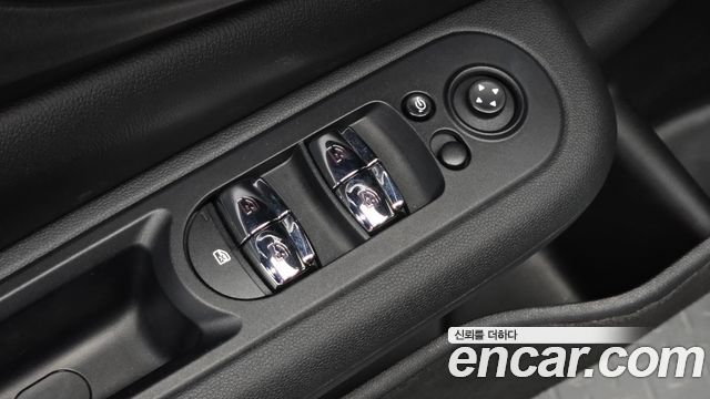 MINI Cooper D Clubman Standard 2nd 2018 — фото 34