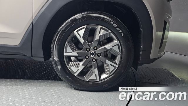 KG Mobility (SsangYong) Torres EVX E7 2024 — фото 5