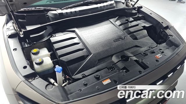 KG Mobility (SsangYong) Torres EVX E7 2024 — фото 6