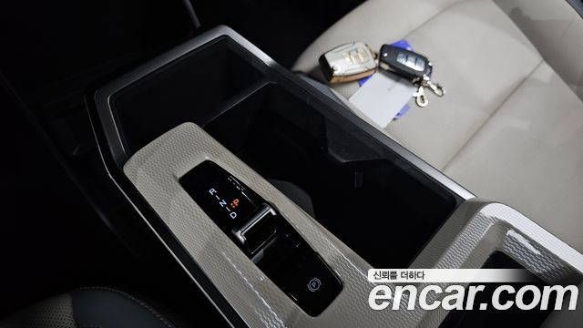 KG Mobility (SsangYong) Torres EVX E7 2024 — фото 9