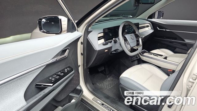 KG Mobility (SsangYong) Torres EVX E7 2024 — фото 10