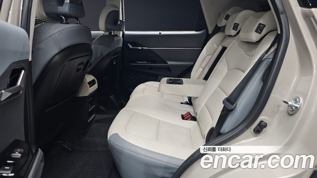 KG Mobility (SsangYong) Torres EVX E7 2024 — фото 15