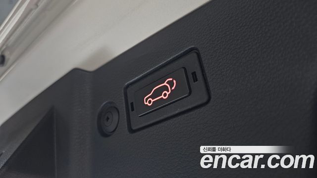 KG Mobility (SsangYong) Torres EVX E7 2024 — фото 20