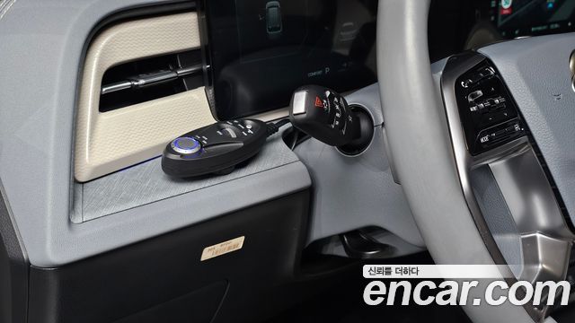 KG Mobility (SsangYong) Torres EVX E7 2024 — фото 35