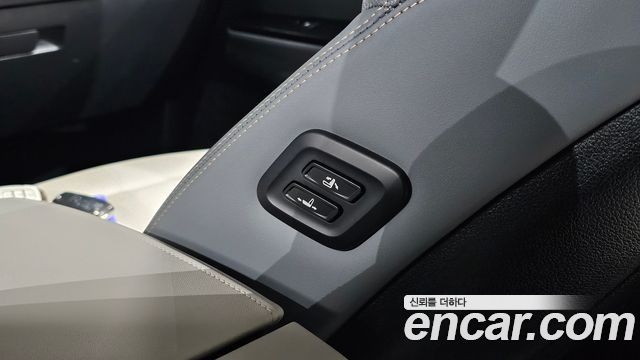 KG Mobility (SsangYong) Torres EVX E7 2024 — фото 37