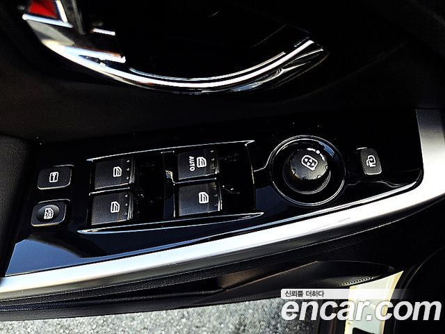 KG Mobility (SsangYong) Korando C 2.0 CVT 2WD High-Deluxe 2014 — фото 20