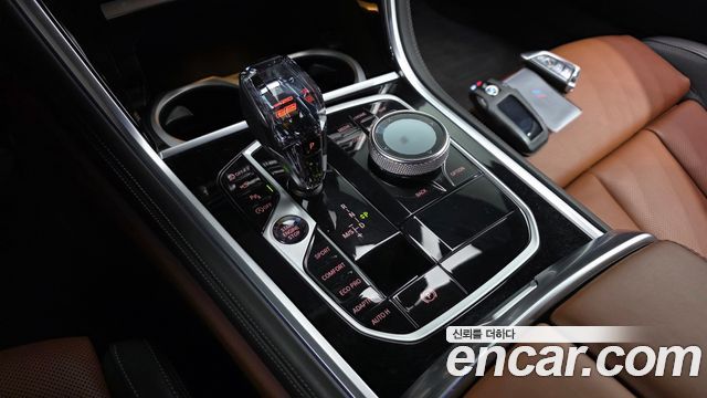 BMW 8 Series (G15) M850i xDrive Coupe 2024 — фото 9