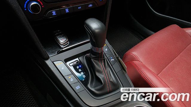 Hyundai Avante (AD) 1.6 Turbo Sport Extreme Selection 2017 — фото 9