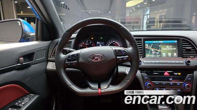 Hyundai Avante (AD) 1.6 Turbo Sport Extreme Selection 2017 — фото 14