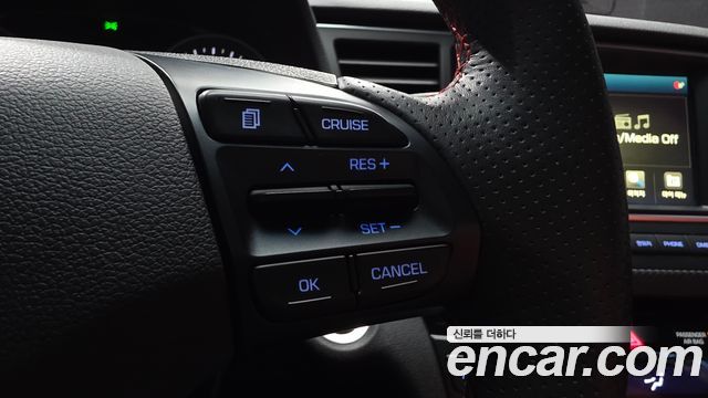 Hyundai Avante (AD) 1.6 Turbo Sport Extreme Selection 2017 — фото 17