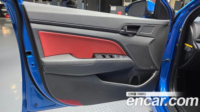 Hyundai Avante (AD) 1.6 Turbo Sport Extreme Selection 2017 — фото 24