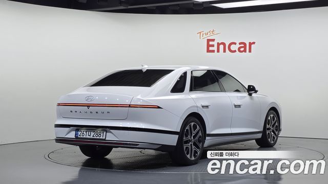 Hyundai Grandeur (GN7) 2,5 Gasoline 2WD Premium 2024 — фото 2