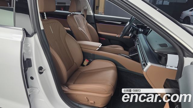 Hyundai Grandeur (GN7) 2,5 Gasoline 2WD Premium 2024 — фото 11