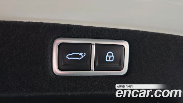 Hyundai Grandeur (GN7) 2,5 Gasoline 2WD Premium 2024 — фото 15