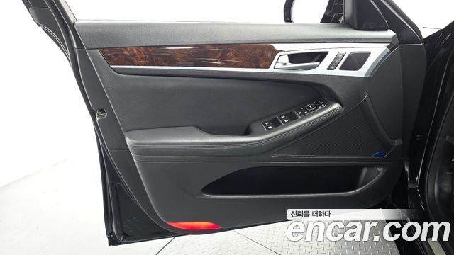 Hyundai Genesis (DH) G330 Premium AWD 2015 — фото 24