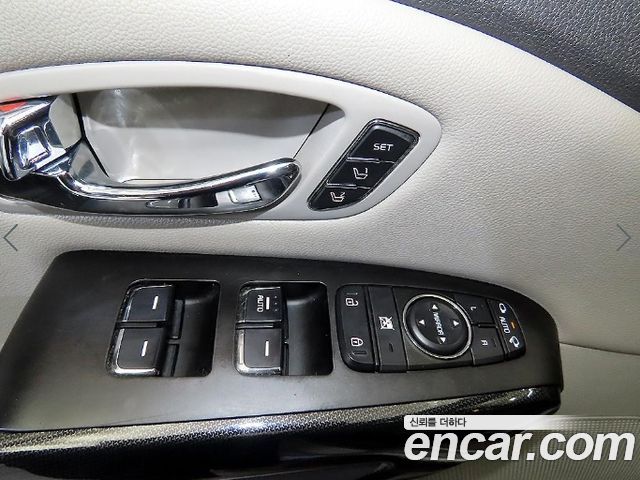 Kia Carnival 9-seater Noblesse 2017 — фото 17