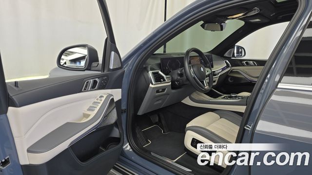 BMW X7 (G07) xDrive 40i Design Pure Excellence Frist Edition 6STR 2023 — фото 10