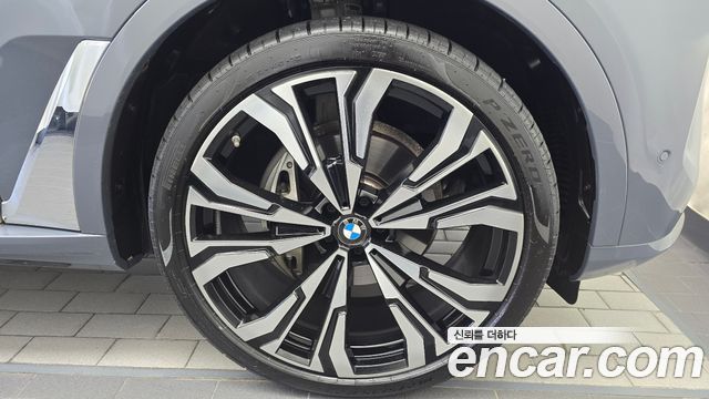 BMW X7 (G07) xDrive 40i Design Pure Excellence Frist Edition 6STR 2023 — фото 27