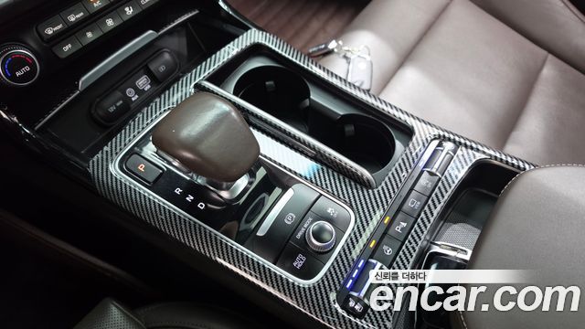 Kia Stinger 2.0 Turbo 2WD Platinum 2019 — фото 9