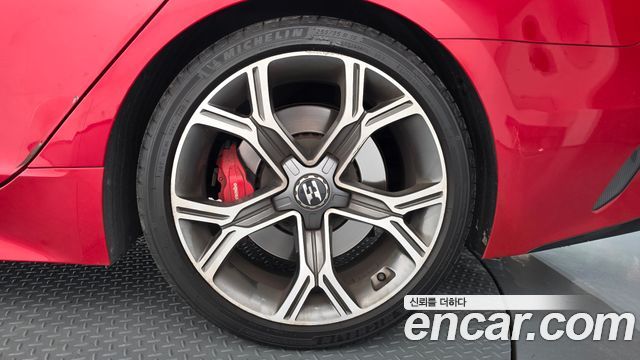 Kia Stinger 2.0 Turbo 2WD Platinum 2019 — фото 21
