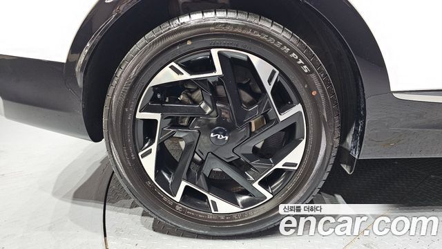 Kia Sportage (V) Diesel 2.0 2WD Prestige 2023 — фото 5